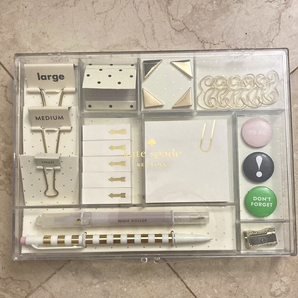 ✨ Kate Spade Tackle Box